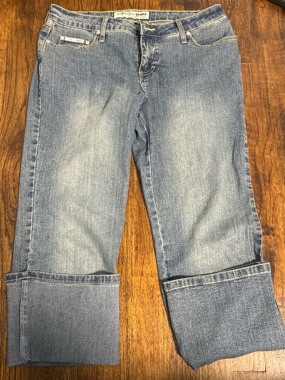 Women’s Blue Cuffed Jeans